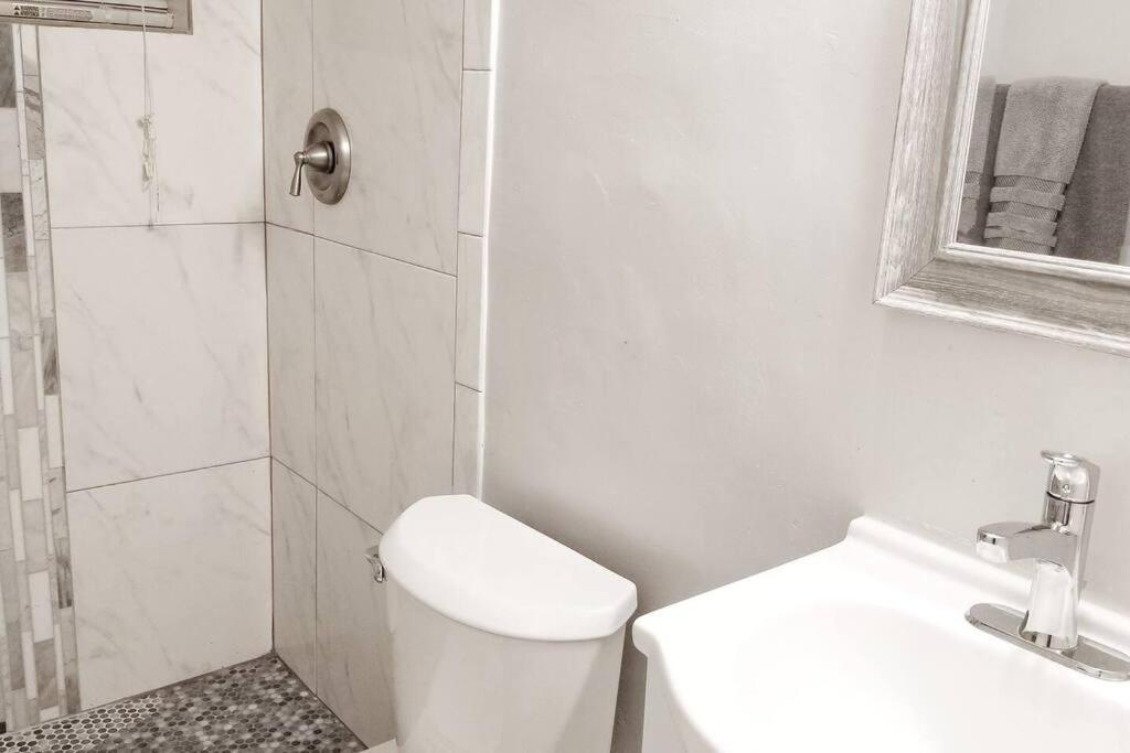Ultra Glam Apartment 5 Miles From Hard Rock Casino ハリウッド エクステリア 写真